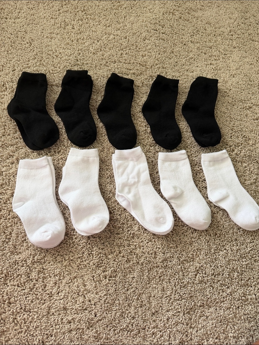 10 pairs - NWOT Black & White Crew Socks toddler boys size